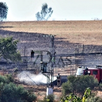 Bomberos de la Base de Talavera y de Badajoz extinguen conjuntamente un incendio