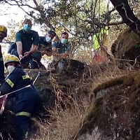 Rescatan a una persona mientras practicaba escalada en un paraje extremeño