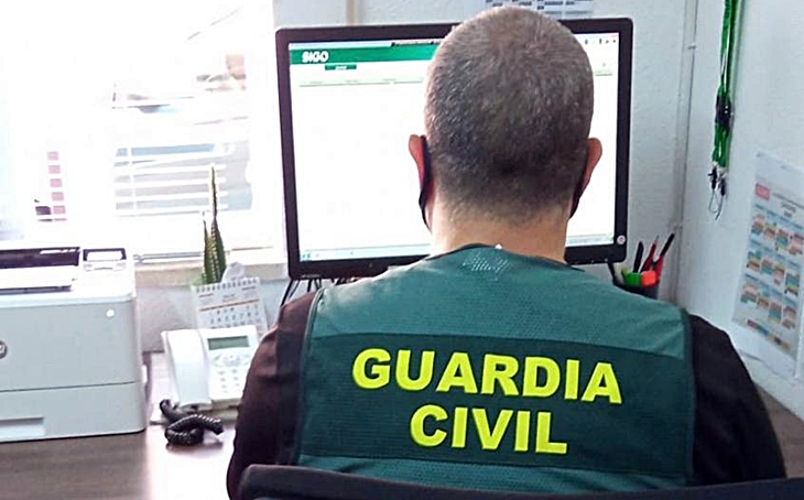 Investigan una trama de falsificación de certificados de prevención de riesgos laborales en Extremadura
