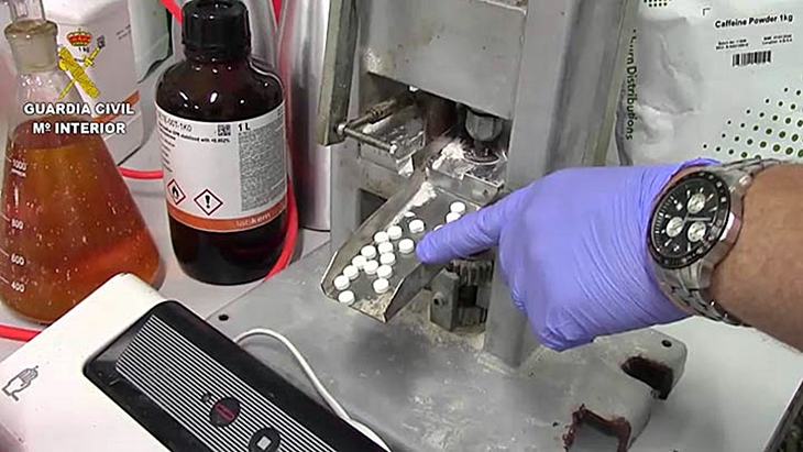 Desmantelan dos laboratorios de drogas sintéticas que vendían por internet