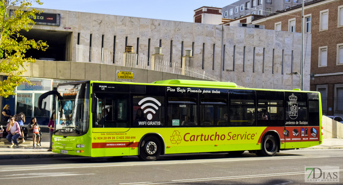 ¿Están funcionando como es debido las líneas de autobuses que van a la Universidad en Badajoz?