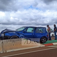 Se empotra contra una isleta en la carretera de Madrid