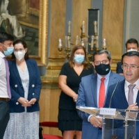 La Diputación de Badajoz da a conocer en el Senado el Plan de Lucha contra la Exclusión Financiera