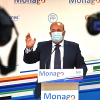 Monago: “Sánchez ahora va a por el sueldo de los empleados públicos”
