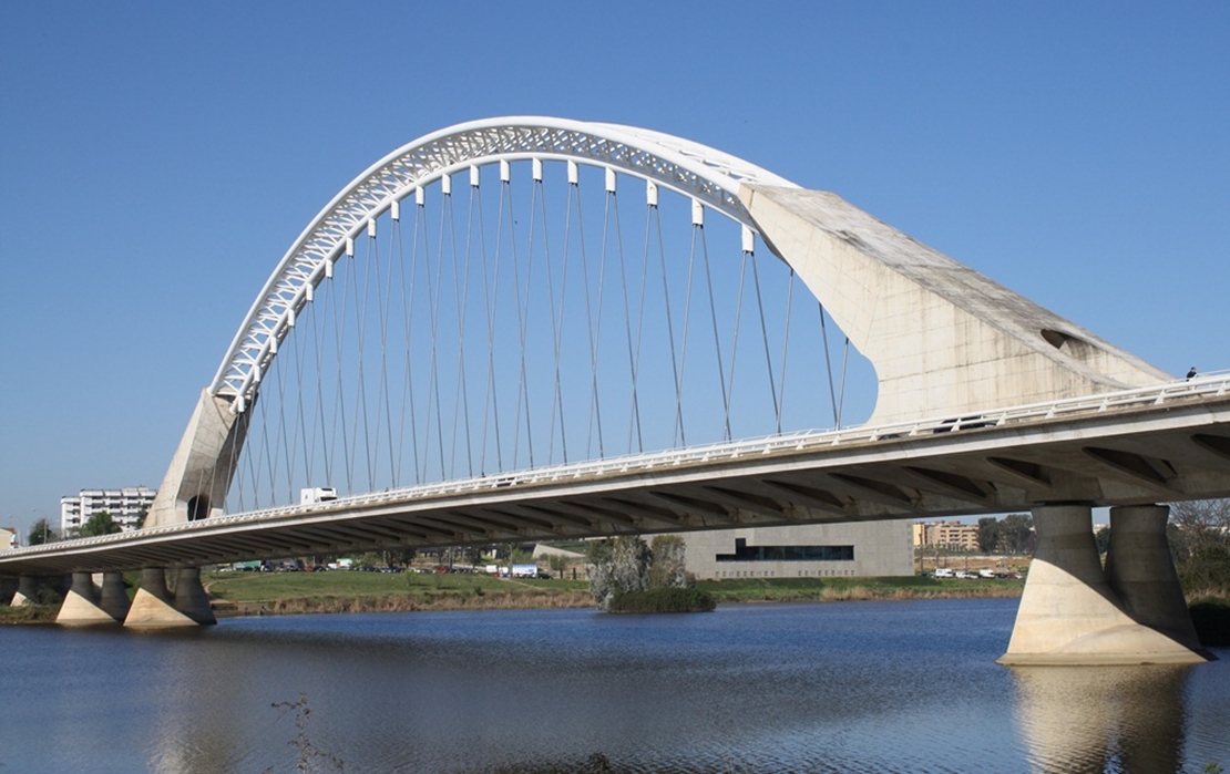 Abierta la licitación para las obras de mantenimiento del Puente de Lusitania de Mérida