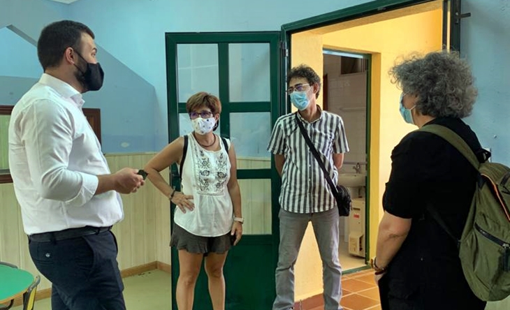 Cáceres trabaja intensamente para asegurar el inicio del curso