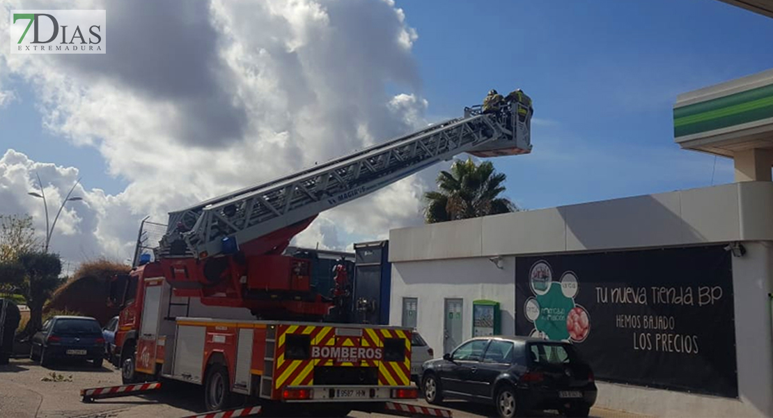 Susto en una gasolinera de la &#39;carretera de Valverde&#39; (Badajoz)