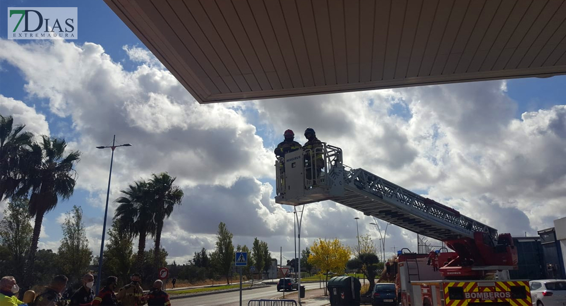 Susto en una gasolinera de la &#39;carretera de Valverde&#39; (Badajoz)