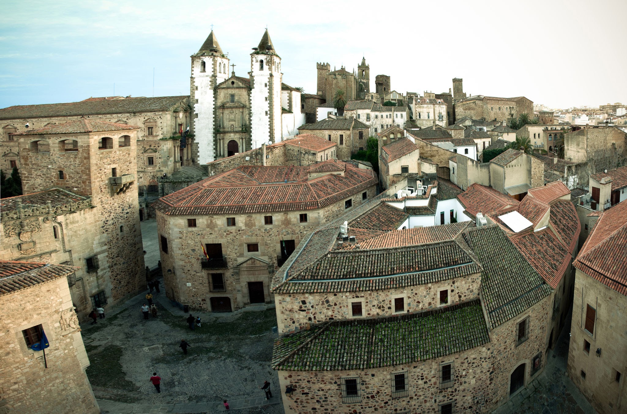 El turismo en Cáceres aguantó mejor la caída estival