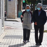Extremadura notifica tres muertes y 221 nuevos contagios