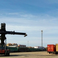 Cuatro trenes más de mercancía semanales entre Mérida y Madrid