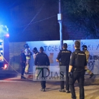 Los Bomberos actúan en un incendio en la calle Zapata (Badajoz)