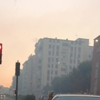 Badajoz despierta con olor a humo y cielos grises, ¿de dónde proviene?