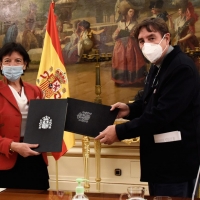 España refuerza la educación, la lengua y la cultura españolas en el exterior