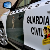 La guardia Civil auxilia a un ciclista tras sufrir un infarto en Cáceres