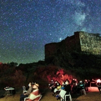 Los extremeños disfrutan del cielo estrellado de la provincia pacense