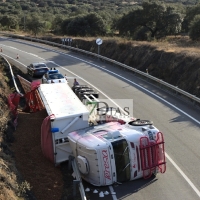 Accidente de tráiler en la Nacional 435 (Badajoz)