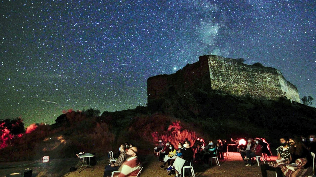 Los extremeños disfrutan del cielo estrellado de la provincia pacense