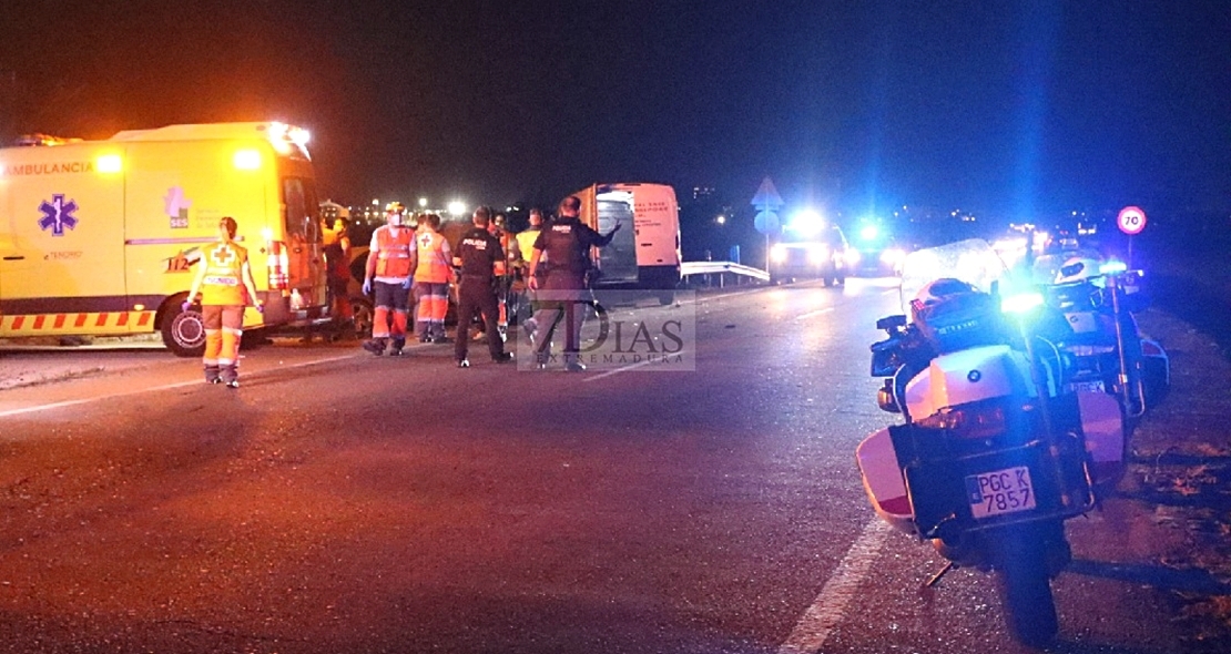 Dos heridos en un accidente de tráfico entre Badajoz y Olivenza