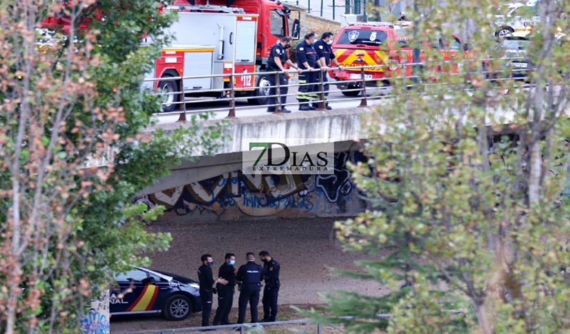 Rescatan a una mujer del arroyo Calamón en Badajoz