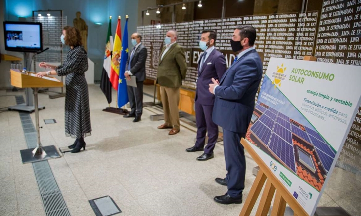 Acuerdo para el fomento del autoconsumo eléctrico en Extremadura