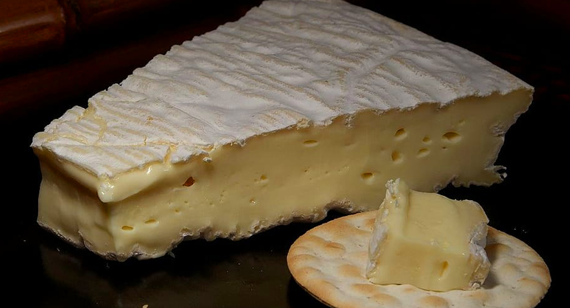 Alerta alimentaria por un queso brie comercializado en España