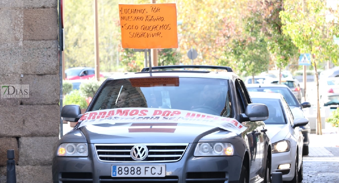 Manifestación de la hostelería emeritense por las calles de la capital