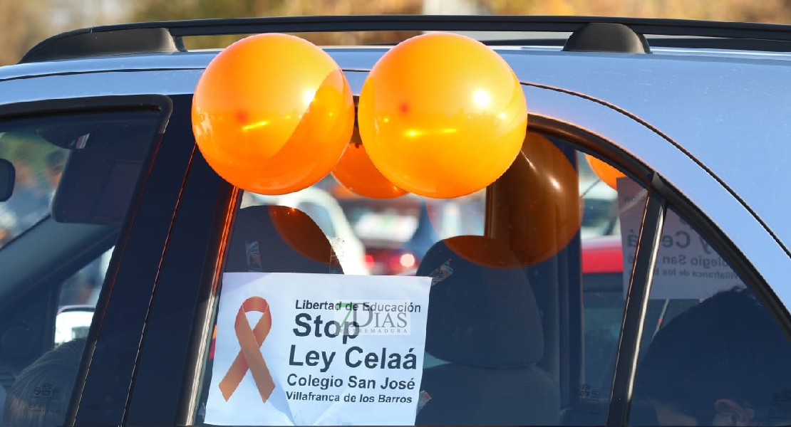 Los pacenses salen a la calle en contra de la &#39;Ley Celaá&#39;
