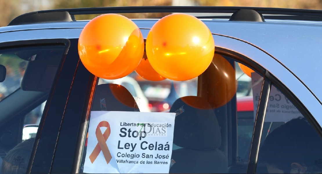 Los pacenses salen a la calle en contra de la &#39;Ley Celaá&#39;