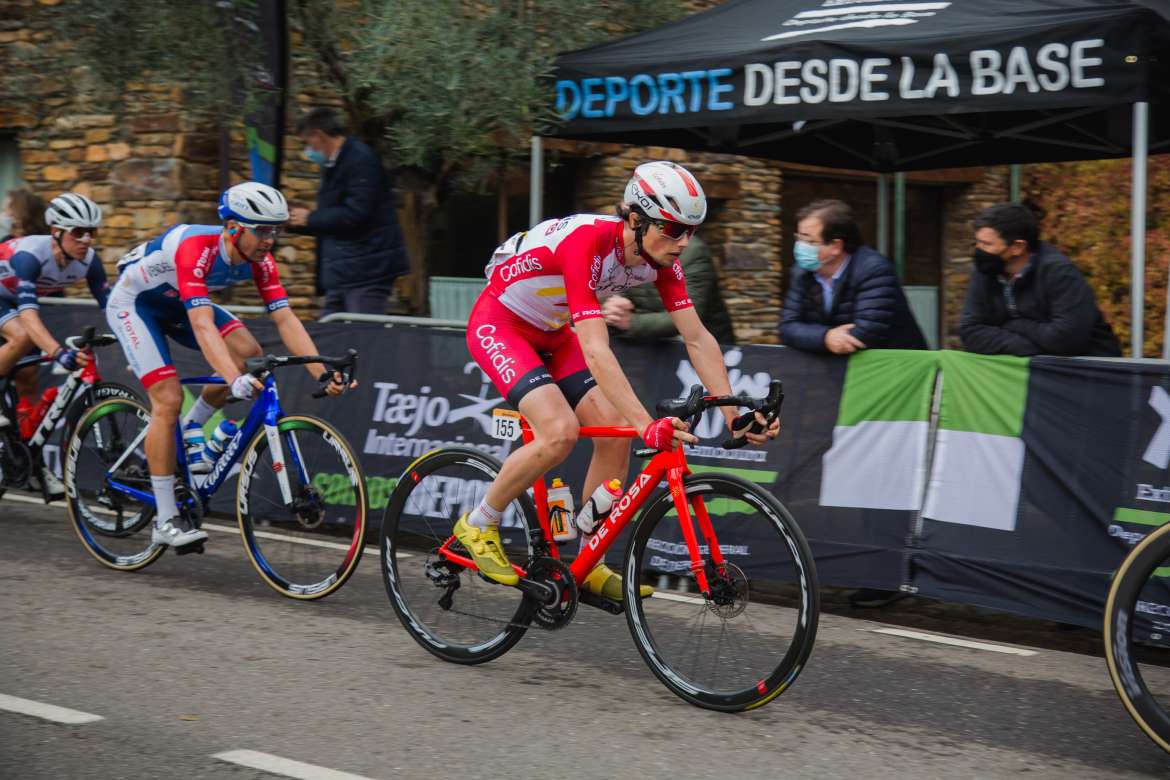 Vara asiste a la etapa extremeña de La Vuelta