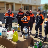 La Brigada 'Extremadura XI' forma a voluntarios de Protección Civil en descontaminación