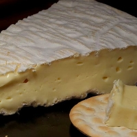 Alerta alimentaria por un queso brie comercializado en España