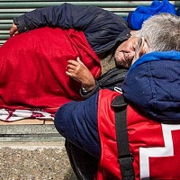 Cruz Roja Extremadura refuerza la atención a las personas sin hogar ante la llegada del frío