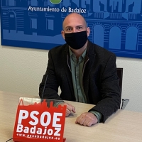 El PSOE duda que el Ayuntamiento lidere un albergue “para gente que vive al raso”