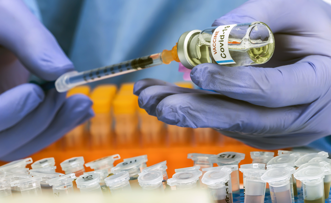 Autorizan el primer ensayo clínico fase III para la vacuna contra la COVID-19 en España