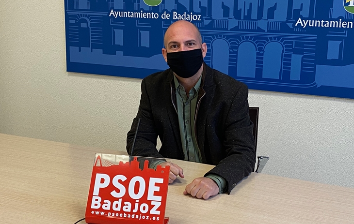 El PSOE duda que el Ayuntamiento lidere un albergue “para gente que vive al raso”