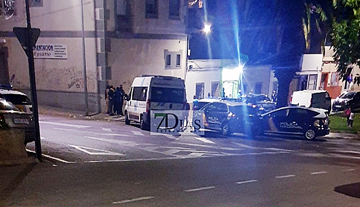 La Policía intercepta a un menor de edad conduciendo un turismo en Badajoz