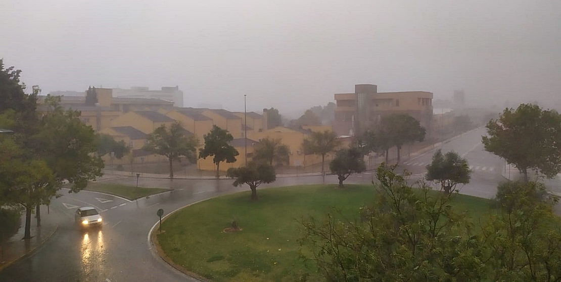 Vídeo de la breve e intensa tormenta que ha pasado por Badajoz