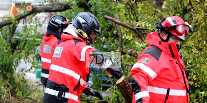 La tormenta deja numerosos destrozos en Badajoz y Gévora