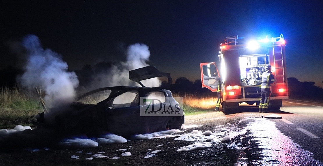 Enorme susto para una anciana y una menor en la nacional Cáceres-Badajoz