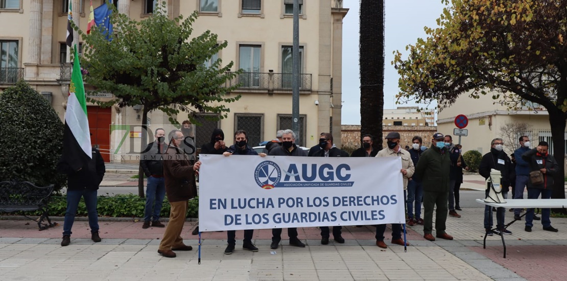 AUGC:&quot; En España y tras 42 años, los Guardias Civiles siguen siendo ciudadanos de segunda&quot;