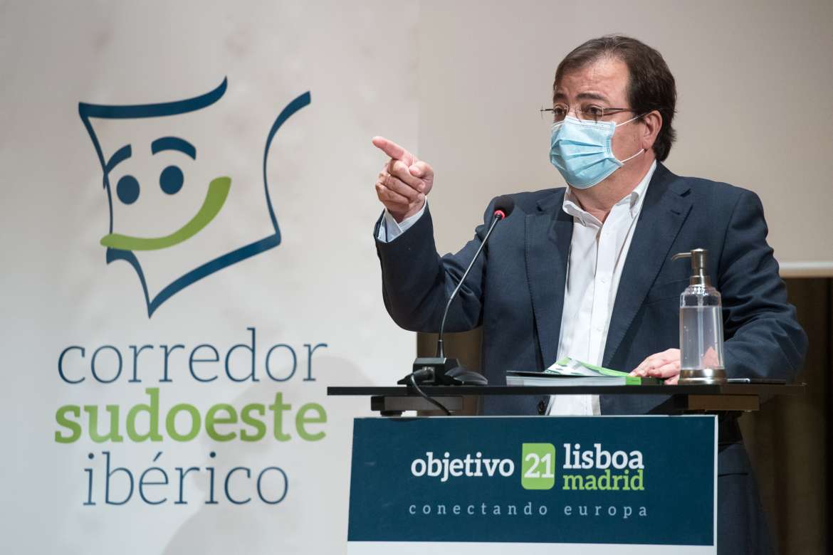 Vara reitera que la alta velocidad permitirá a Extremadura ser más competitiva
