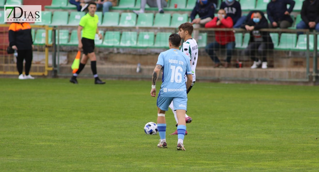 El CD. Badajoz pierde su condición de invicto ante la AD. Mérida