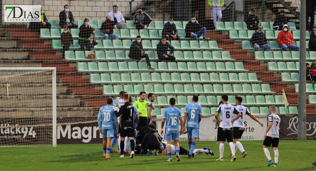 El CD. Badajoz pierde su condición de invicto ante la AD. Mérida