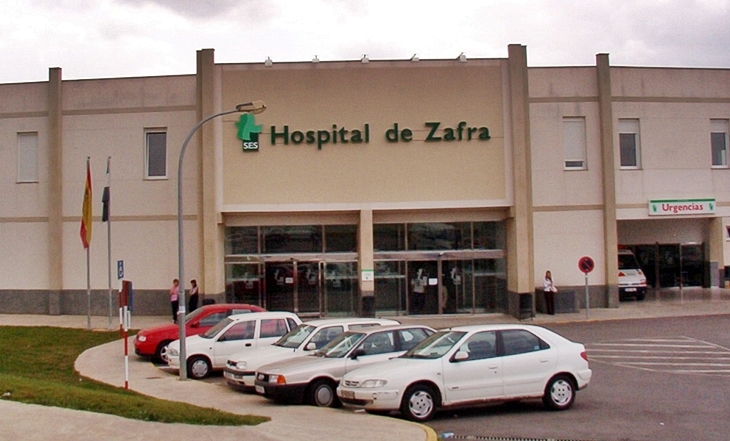 Hospitalizada tras precipitarse con su coche desde un altura en Fuente de León (Badajoz)