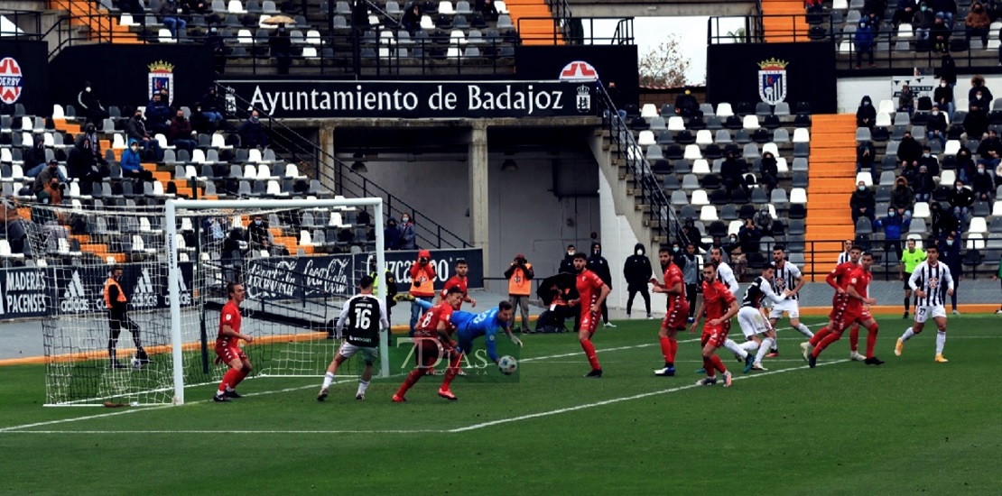 El CD. Badajoz suma otros 3 puntos ante un duro rival