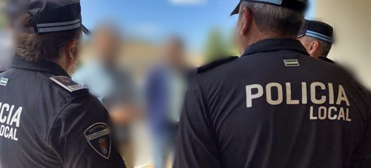 Un policía fuera de servicio permite la detención de un hombre en Cáceres