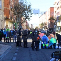 Salvan la vida a un ciclista tras desplomarse en la avenida Ricardo Carapeto de Badajoz