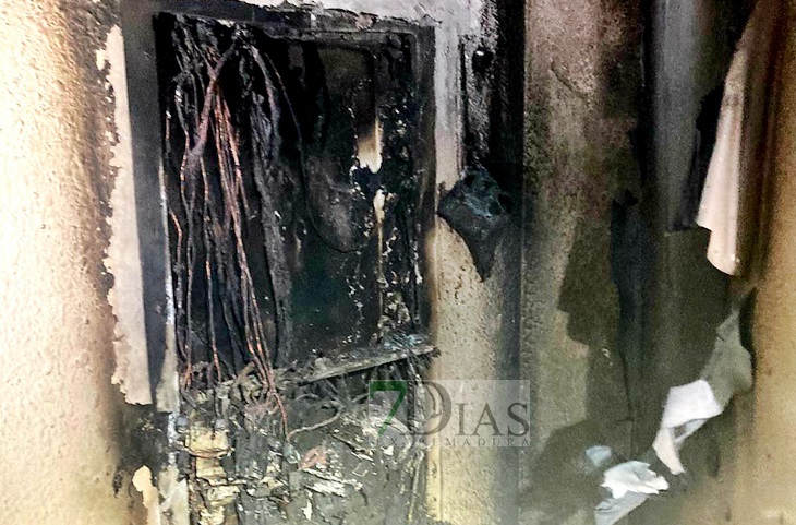 Incendio de madrugada en una vivienda de Ciudad Jardín en Badajoz