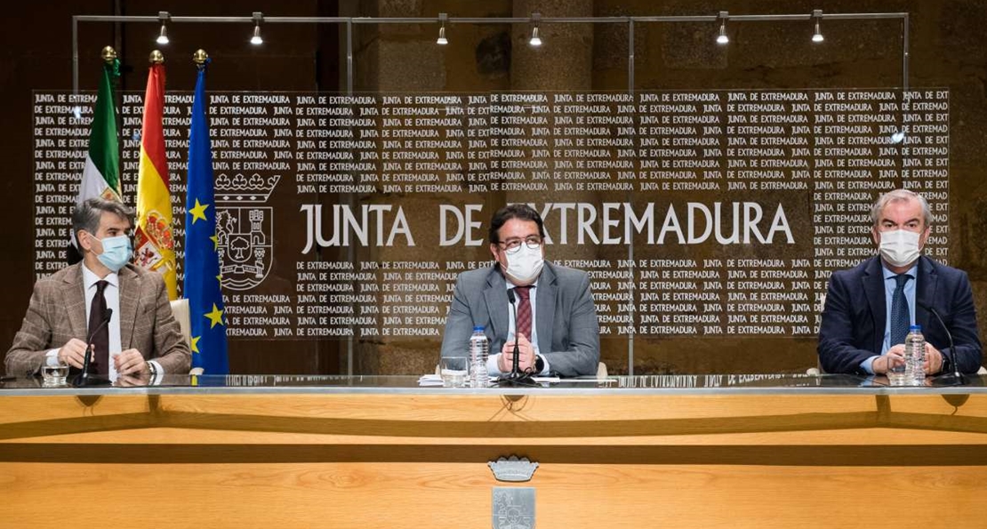 Vergeles asegura que la curva se está estabilizando en Extremadura